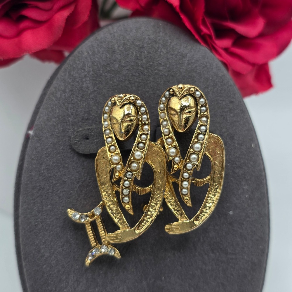 Vintage Gemini Zodiac Brooch Gold Tone Faux‎ Pearl Rhinestone Twin Goddess Pin